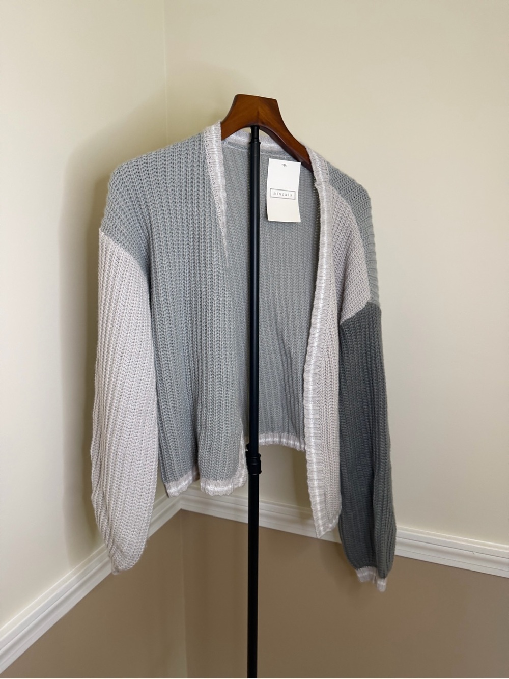 Gray and White Women's Open-Front Sweater ninexis small cardigan cottage core